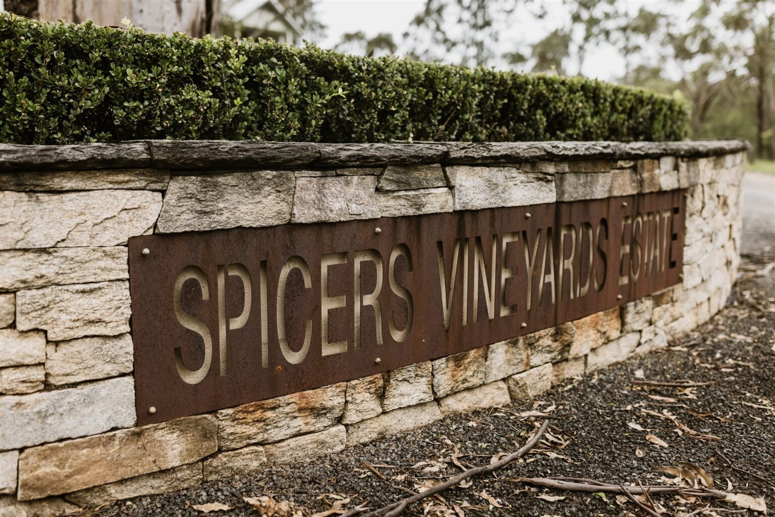 Spicers Vineyards Estate stone entrance sign