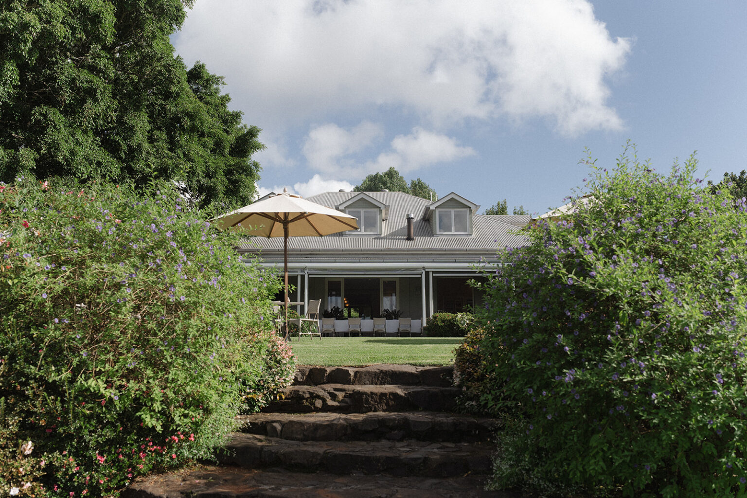Garden steps leading to the verandah at Spicers Clovelly Estate