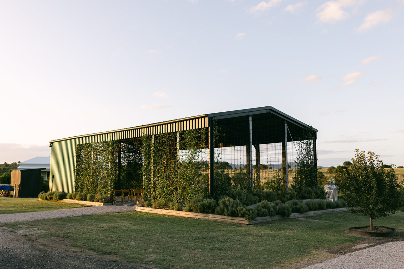 The Conservatory ceremony pavilion at Twigley Farm, Marburg
